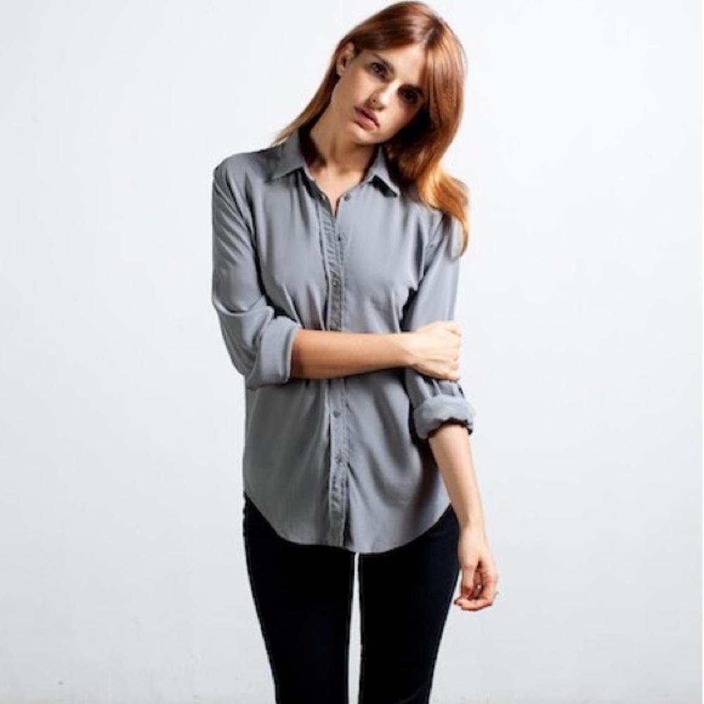 Everlane grey silk relaxed button down shirt